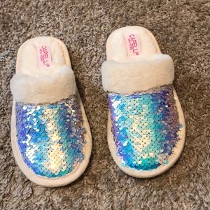 Sequence slipper slides